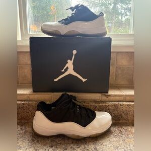 Jordan 11 Low Tuxedo